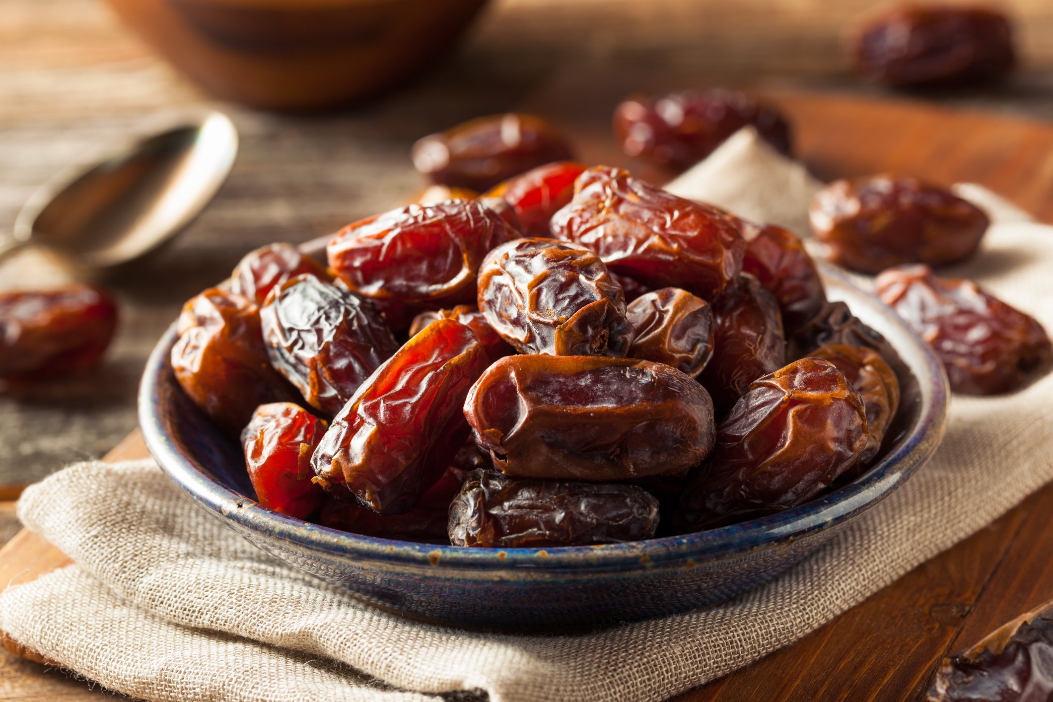 36607 Dates - Image 1
